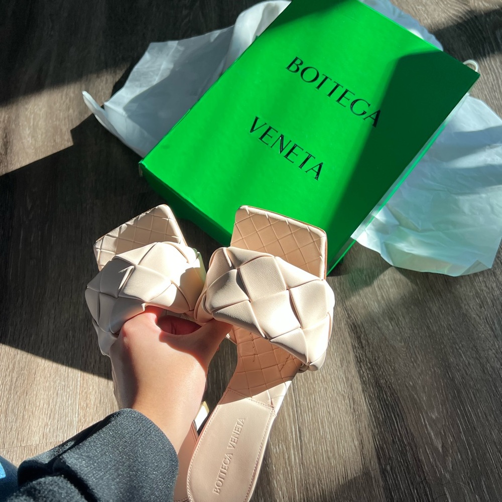 Bottega Veneta lido heels